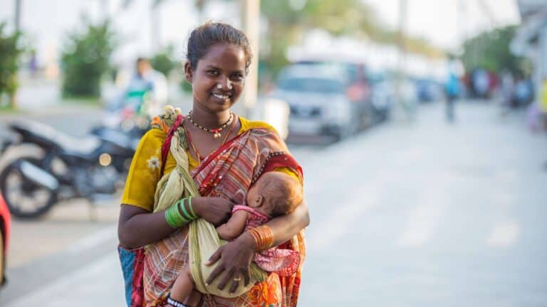 Keep Baby Close: Best Baby Carrier for Breastfeeding