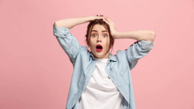 10 Crazy Airplane Stories That Make You Wonder Why Some People Are Allowed to Travel
