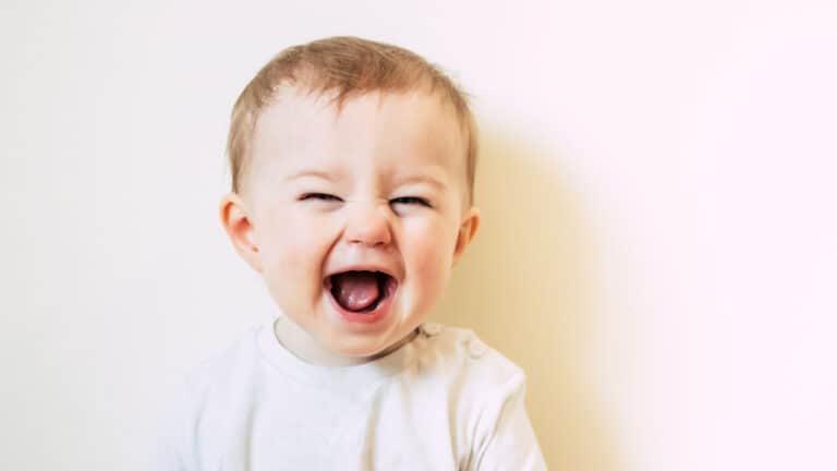 51 Catchy One-Syllable Girl Names With Meanings
