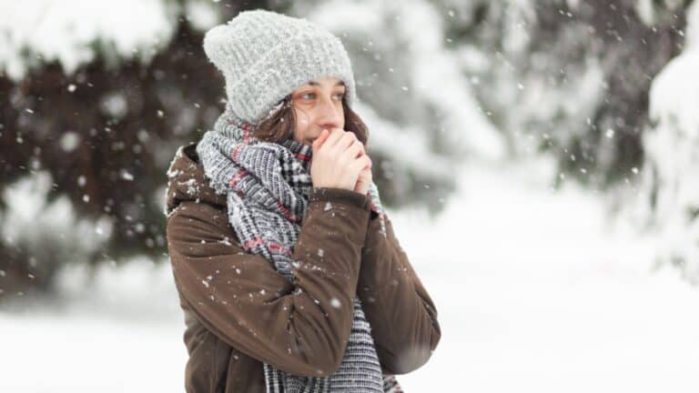 12 Smart Hacks for Staying Warm and Cozy This Winter