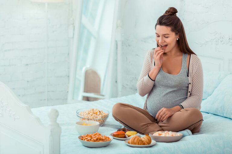 6 Common Fear-Inducing Myths About Foods During Pregnancy