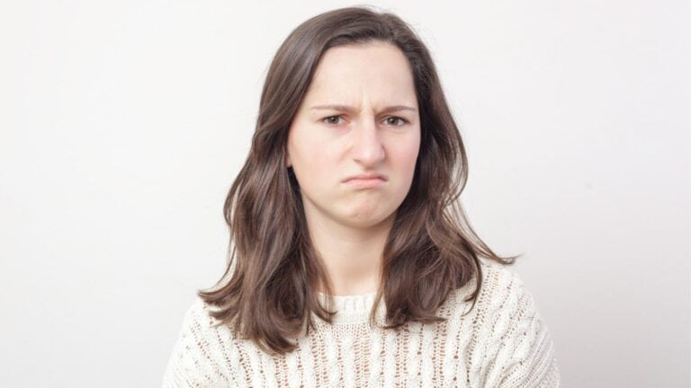 24 Things People Do That Totally Creep Others Out