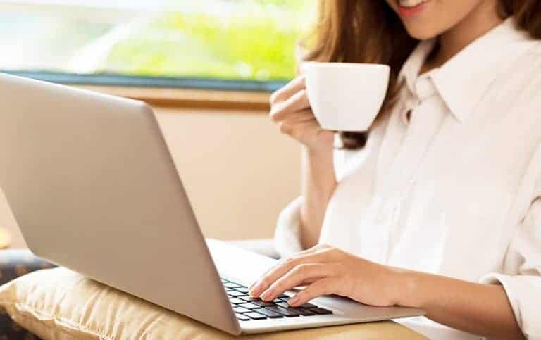 How to Become an Online English Teacher as a Busy Mom