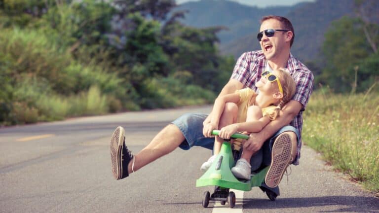 12 Obvious Signs of an Only Child