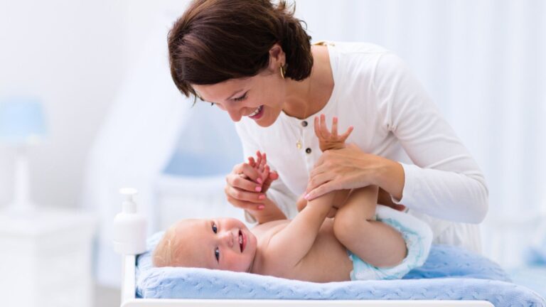 10 Summer Solutions to Diaper Rash