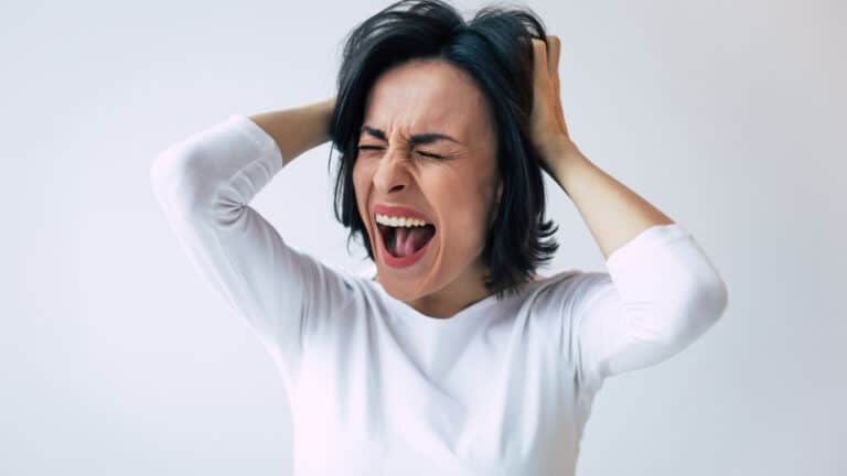 7 Reasons Why One Exhausted Mom is Breaking Up With Her Childfree Friends