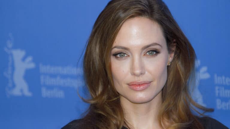16 Hollywood Moms That Stepped Away from Their Careers for Their Kids
