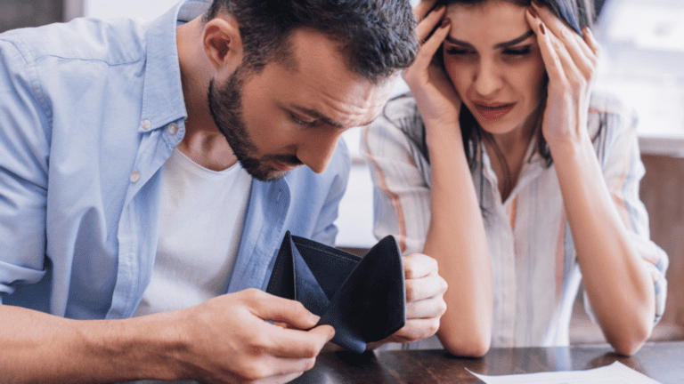 12 Smart Hacks to Help Families Live Off of One Income