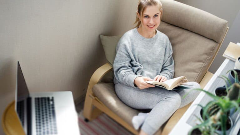 10 Best Careers for Introverts That They’ll Love and Find Fulfilling