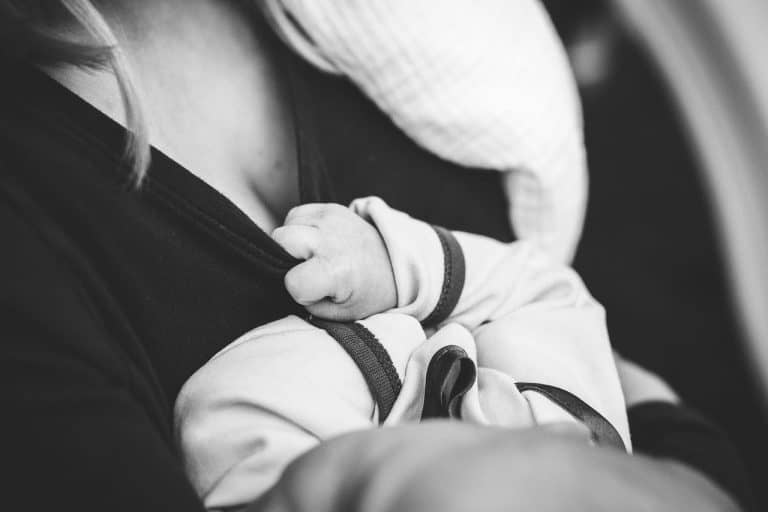 Mom Favorites: Breastfeeding Clothes and Nursing Tops