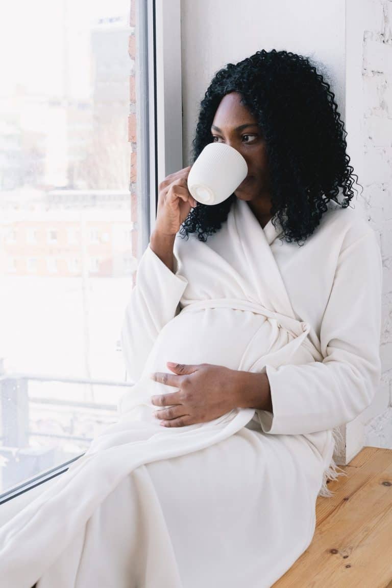 How to Have a Relaxing Shower When Pregnant