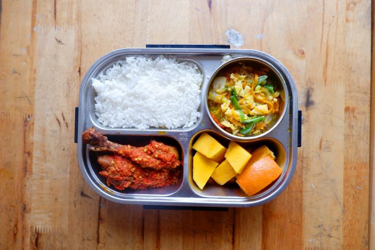 Why Bento-Style Lunchboxes Are Winning Back To School 2026